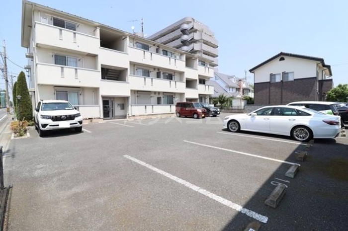 21/23 駐車場
