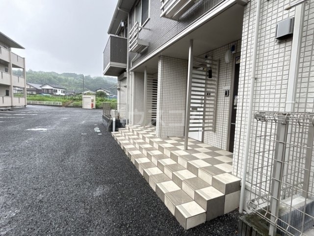 16/18 エントランス