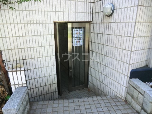 14/23 エントランス