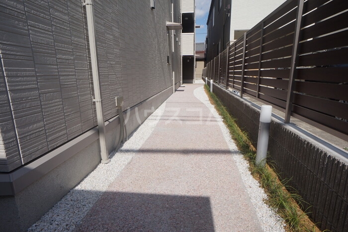 15/16 エントランス