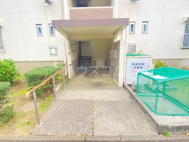 29/30 エントランス