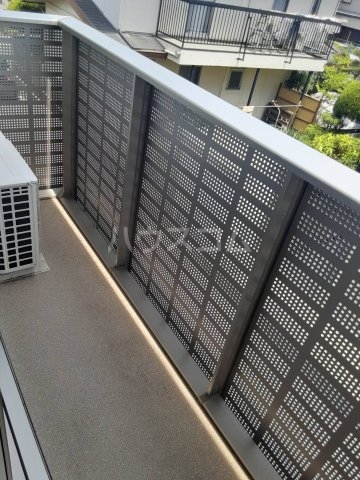 18/30 バルコニー