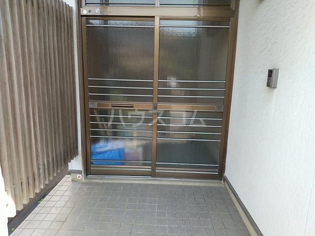14/30 玄関