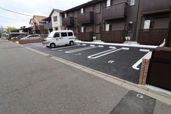 15/26 駐車場