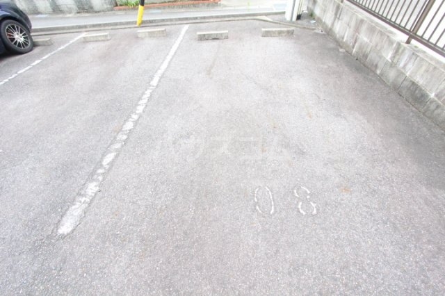 20/30 駐車場