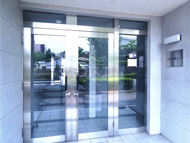 22/30 エントランス