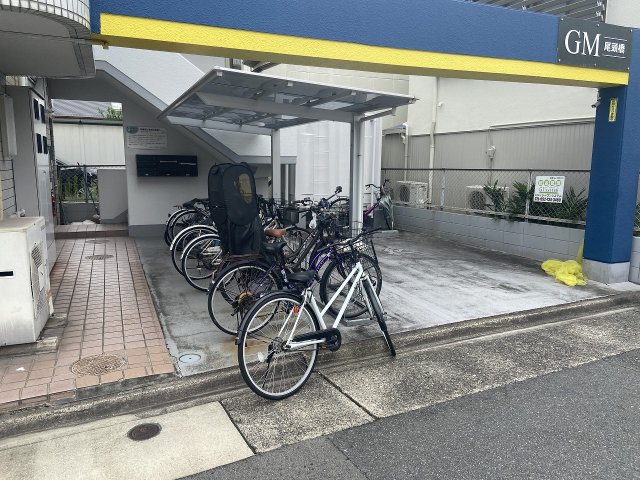 22/30 エントランス