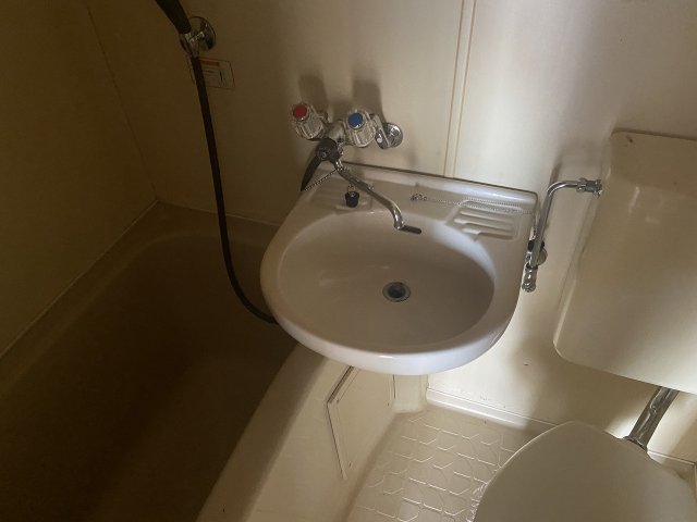 13/30 洗面