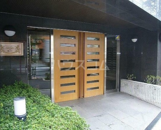 17/20 エントランス