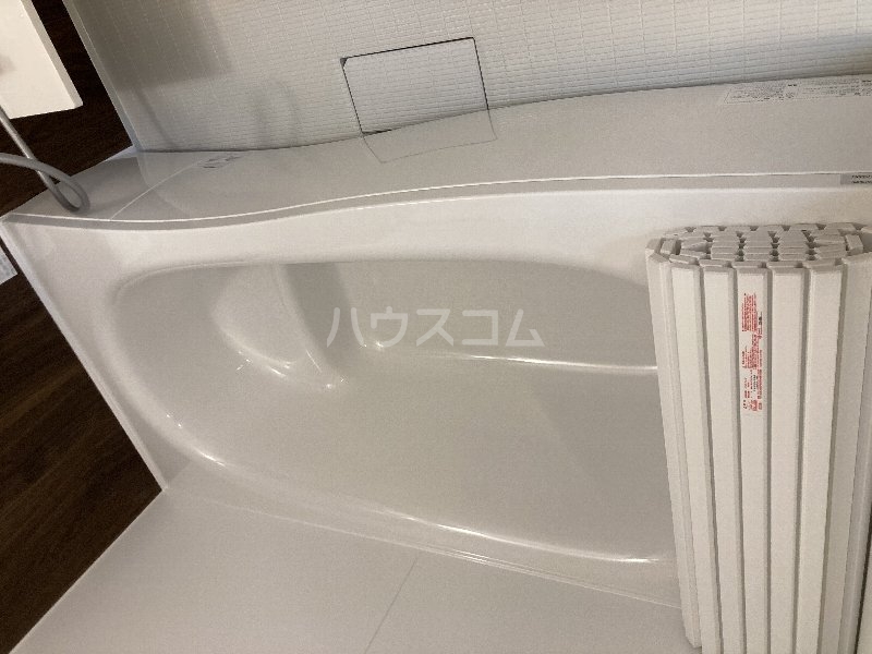13/30 浴室