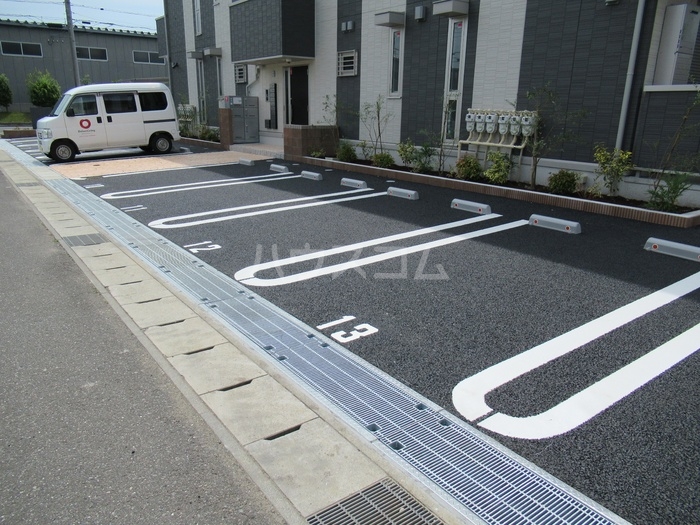 24/30 駐車場