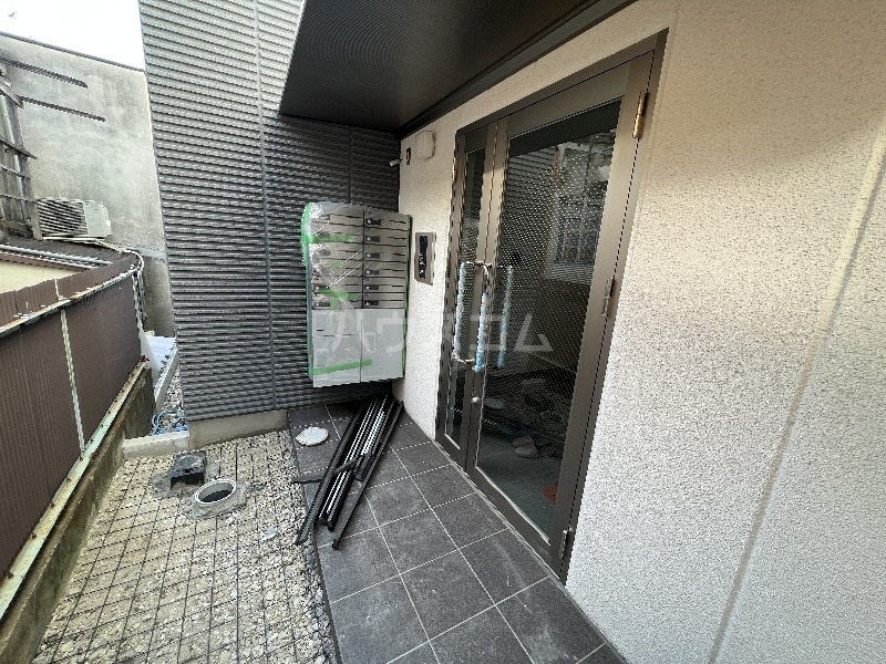 20/30 エントランス