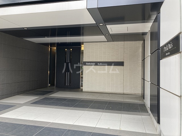 19/20 エントランス