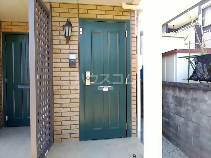 16/22 エントランス