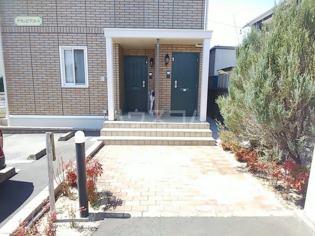 17/22 エントランス