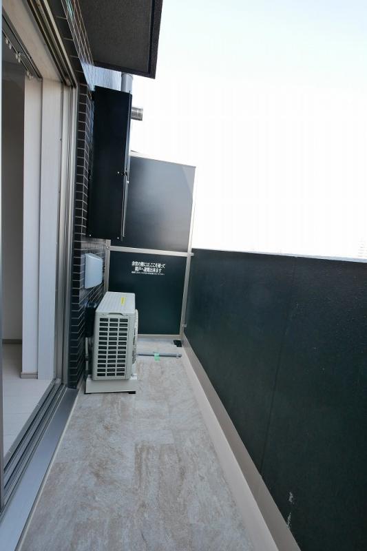 13/21 バルコニー