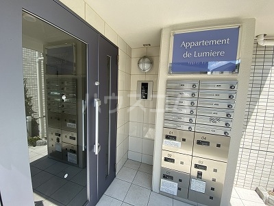 22/24 エントランス