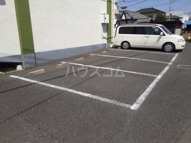 21/26 駐車場