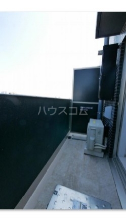 13/19 バルコニー