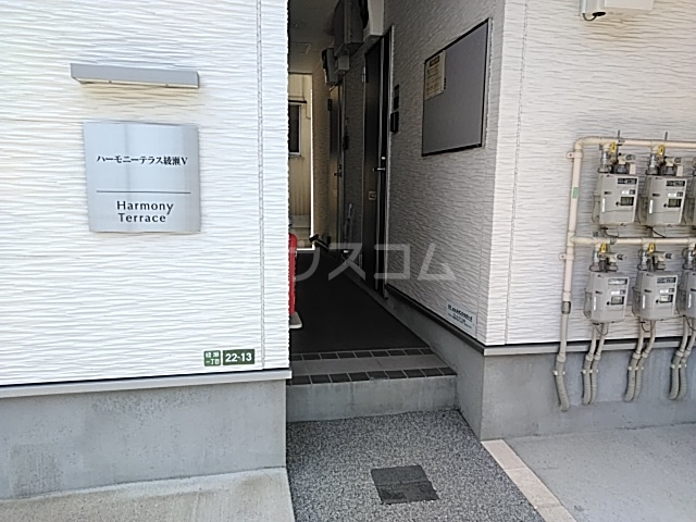 27/30 エントランス