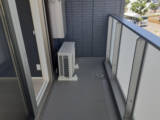 21/30 バルコニー