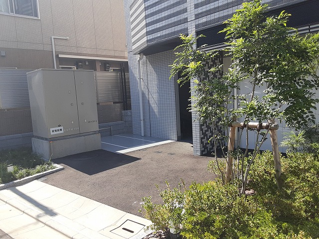 2/3 エントランス