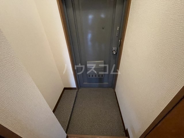 13/30 玄関