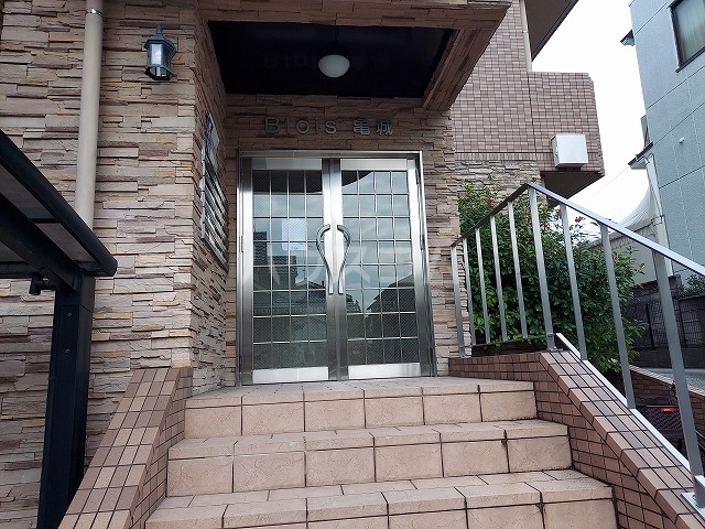 29/30 エントランス