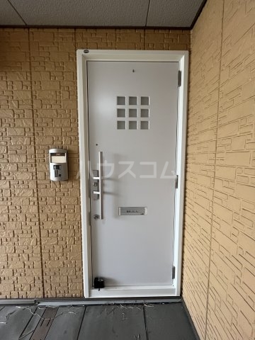 28/30 エントランス