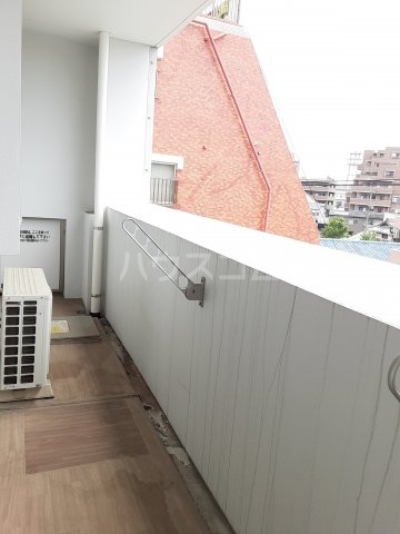 19/30 バルコニー