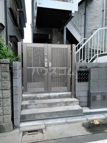 20/25 エントランス