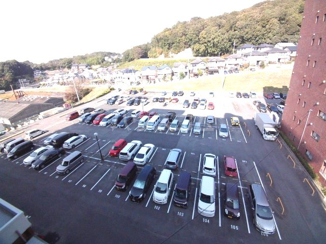 4/10 駐車場
