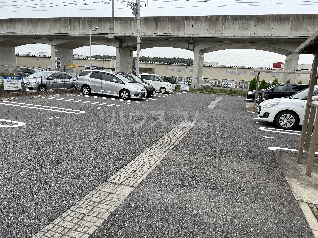 28/30 駐車場