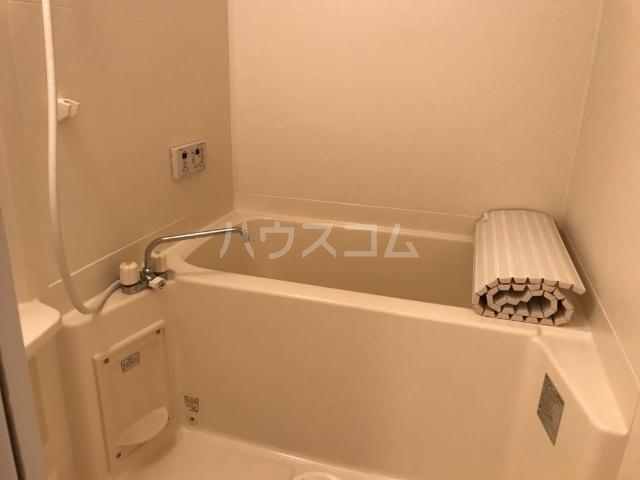 14/23 浴室