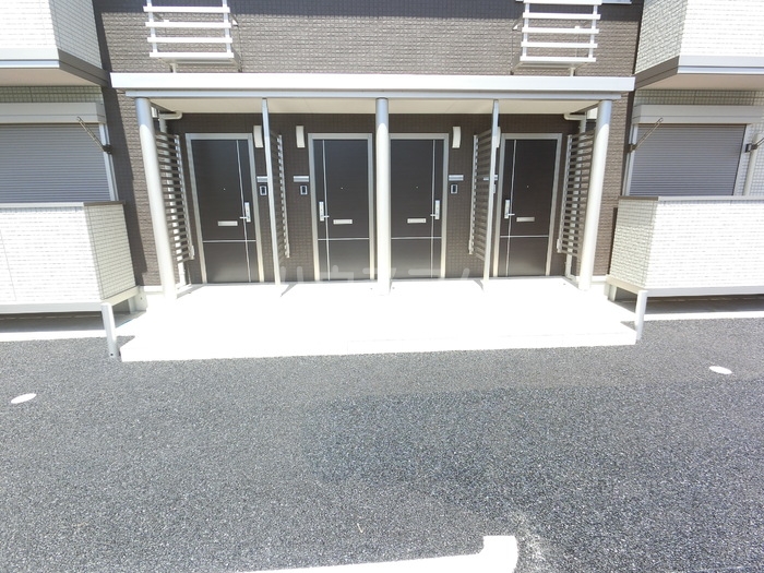 15/19 エントランス