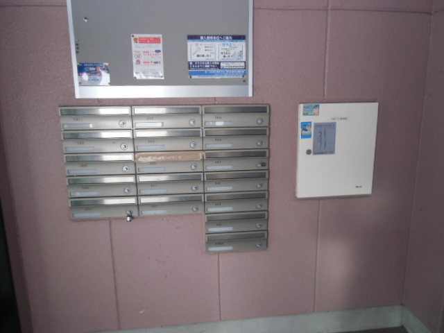 21/30 エントランス