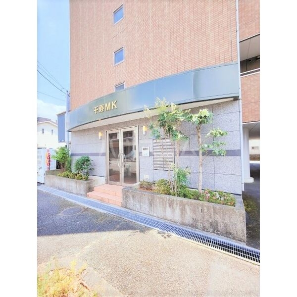 15/21 エントランス