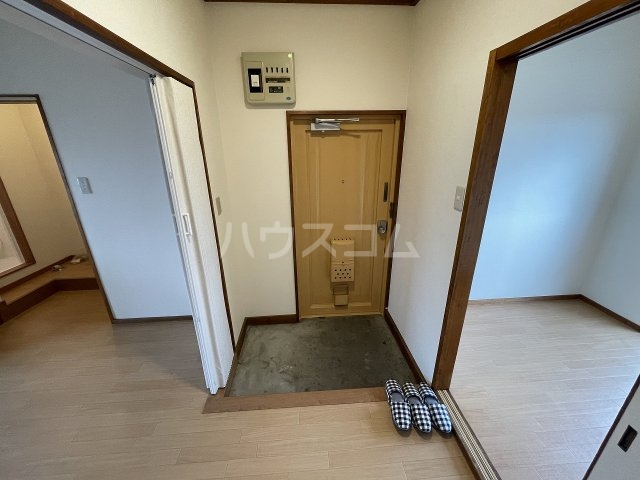 13/30 玄関