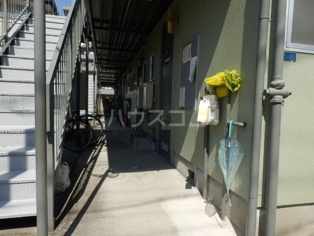 23/26 エントランス