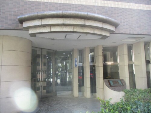 15/16 エントランス