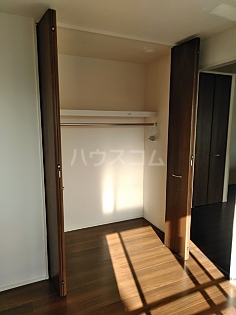 13/30 収納