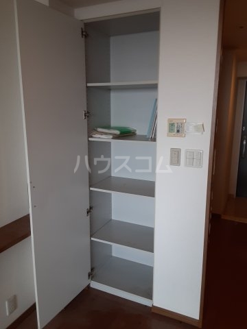 13/30 収納
