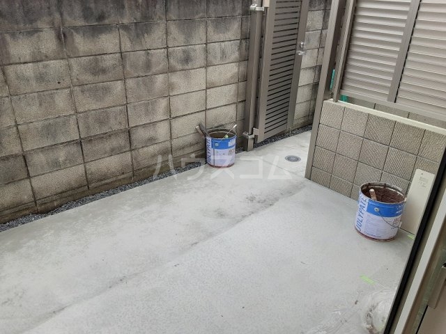 21/28 バルコニー