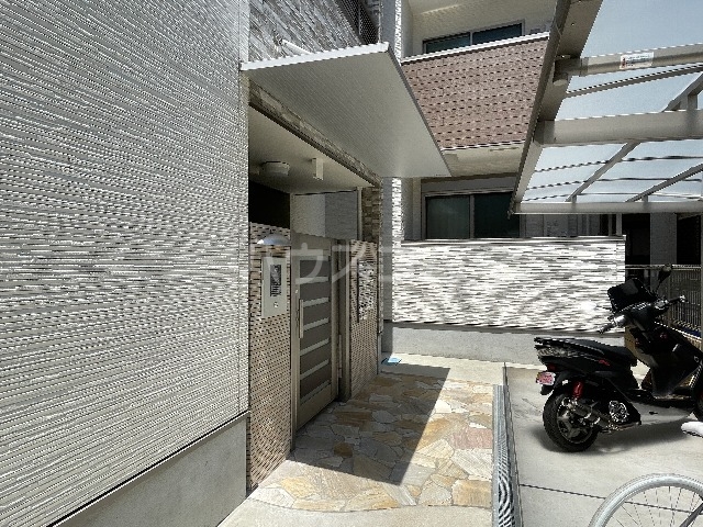 2/10 エントランス