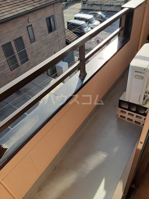 17/28 バルコニー