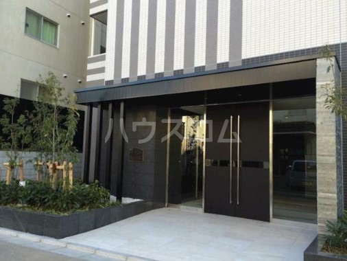 14/22 エントランス