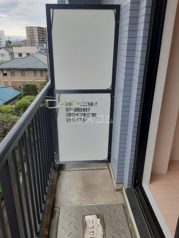 19/30 バルコニー