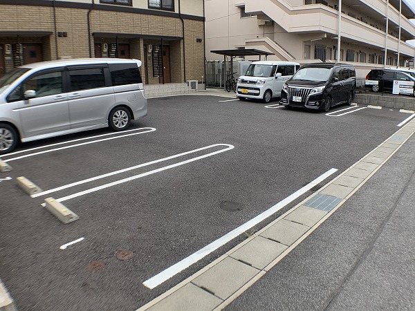 4/7 駐車場