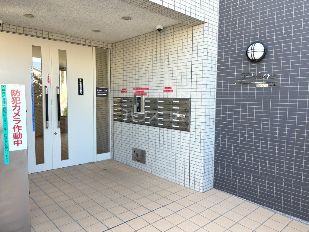 15/16 エントランス