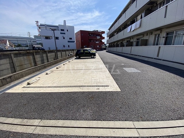 24/30 駐車場